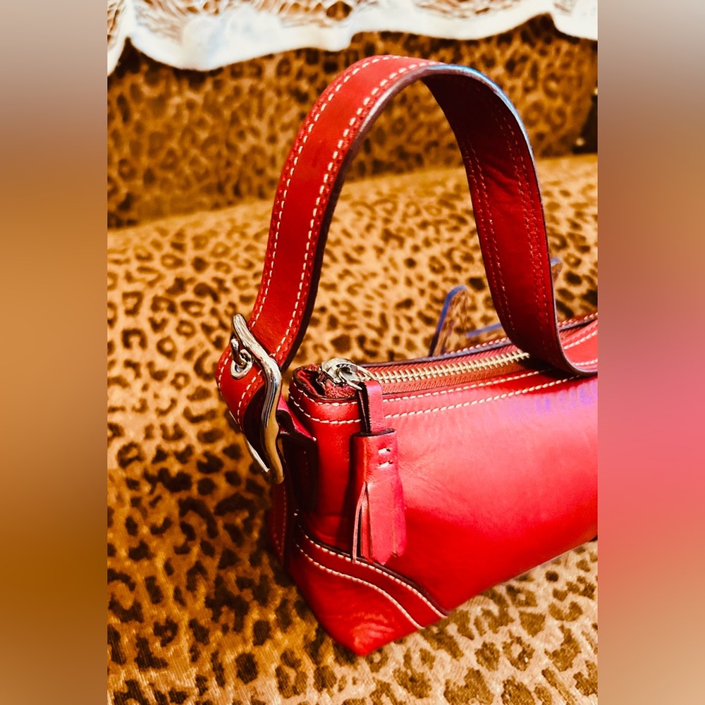 Coach Y2K Vintage Red Baguette Bag, Excellent Condition 🥰 - Picture 2 of 6